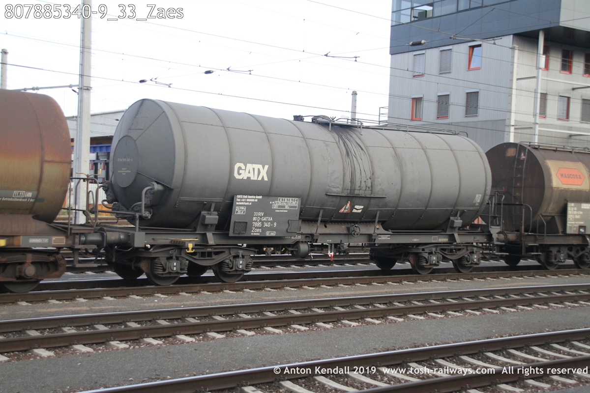 807885340-9_33_Zaes.JPG